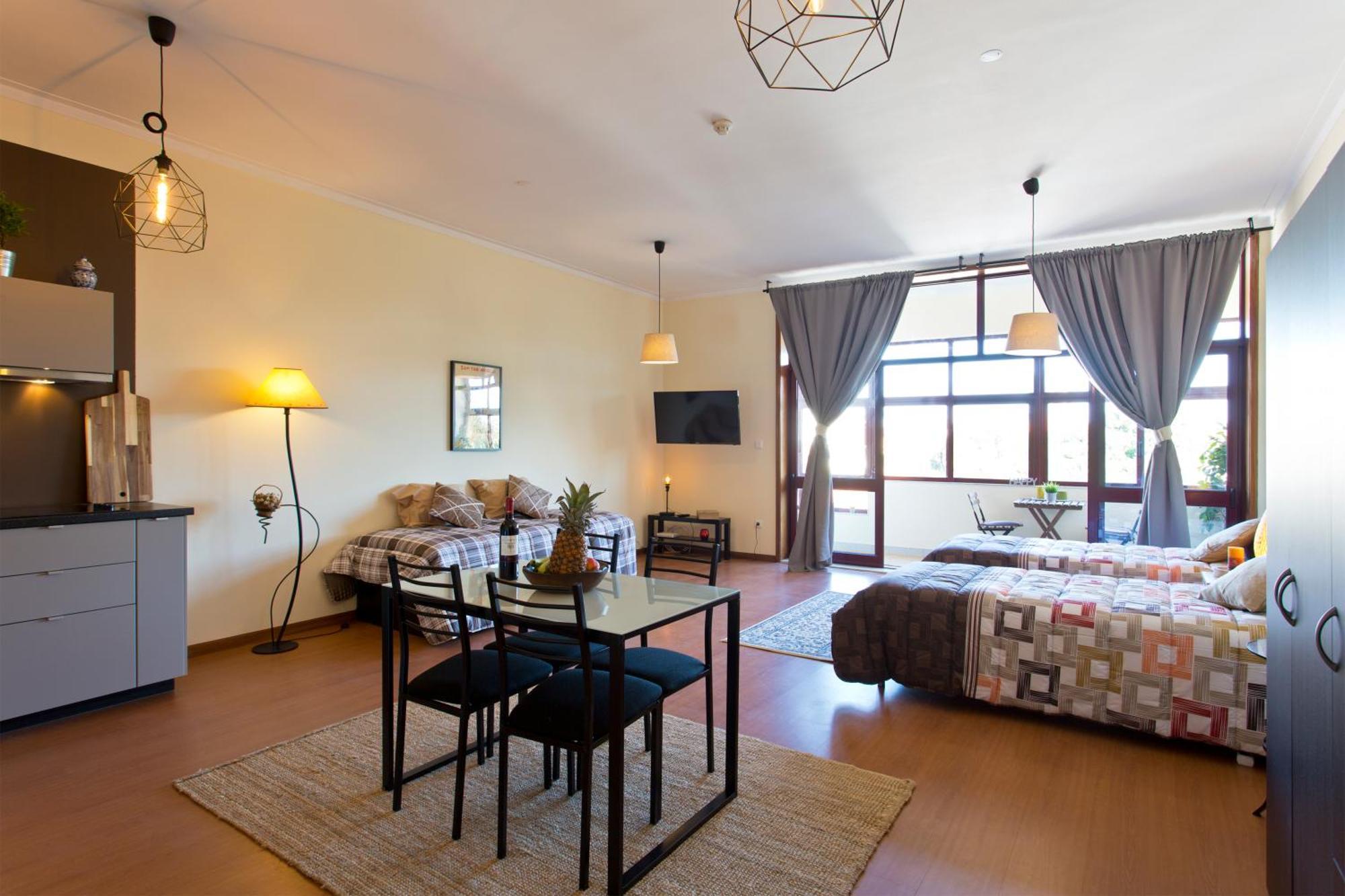 Cozy Sunny Flats By Hostwise Apartment Porto Exterior foto