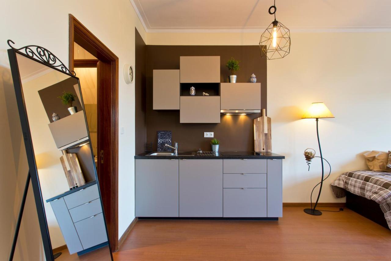 Cozy Sunny Flats By Hostwise Apartment Porto Exterior foto